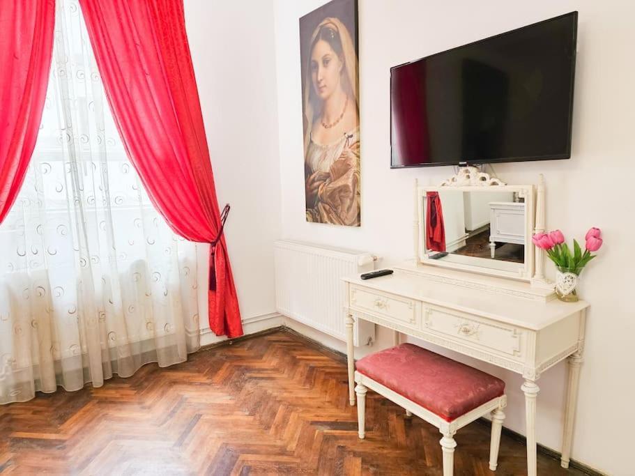 Ludovic Boutique Apartment Brasov Exterior photo