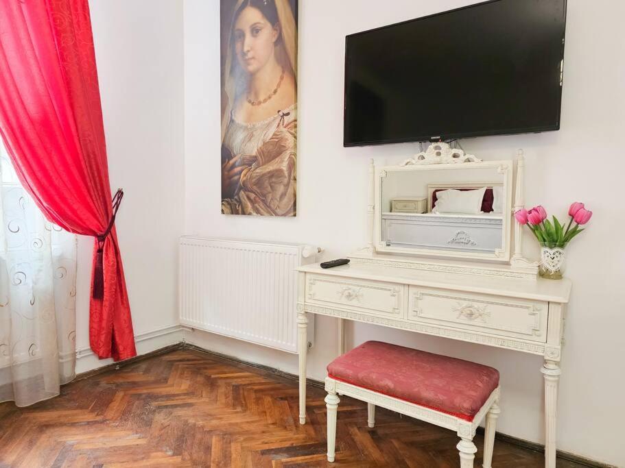Ludovic Boutique Apartment Brasov Exterior photo